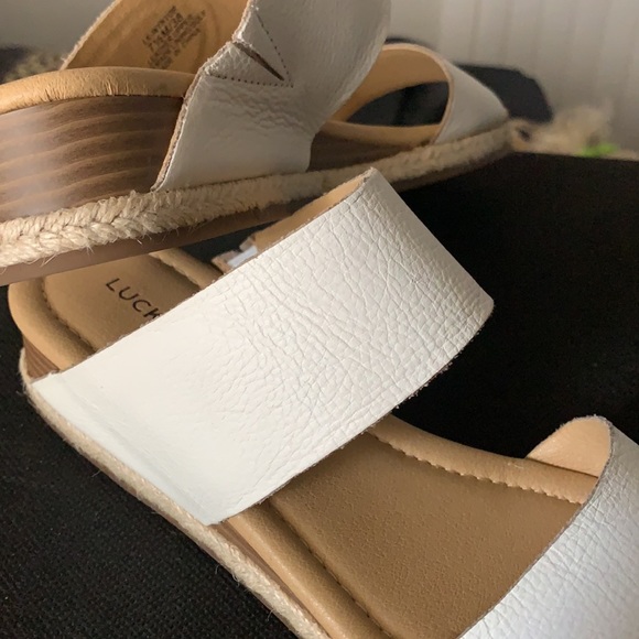 LUCKY.  BRAND. ONLY. NOW. 32 - Picture 3 of 6